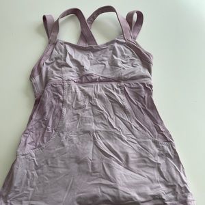 Lululemon tank size 8